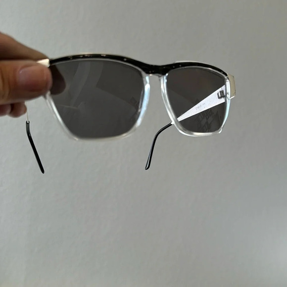 Vintage Laura Biagiotti Italy  80’s Black Silver Sunglasses pristine with case - Picture 2 of 15